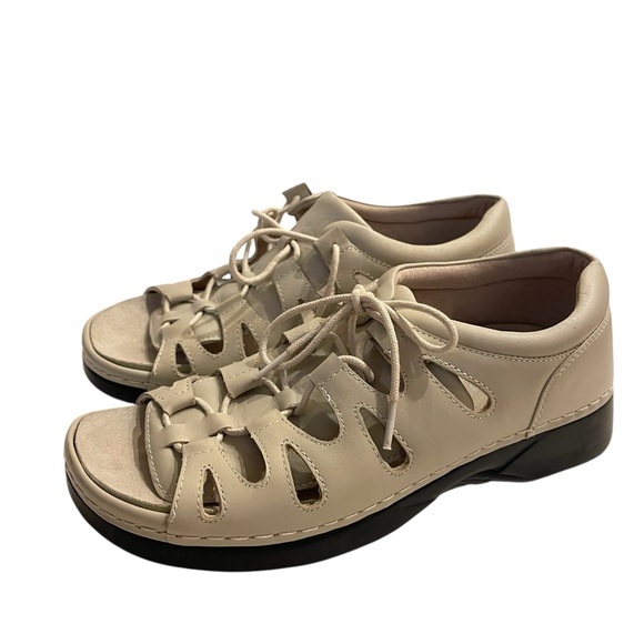 Propet Shoes - Women’s Propet Beige Lace-Up Leather Shoes Sandals